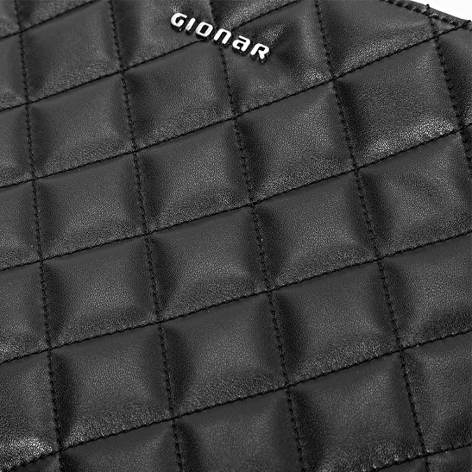 gionar maßgeschneiderte schwarze Leder-Stepp-Umhängetasche mit Metallkette 